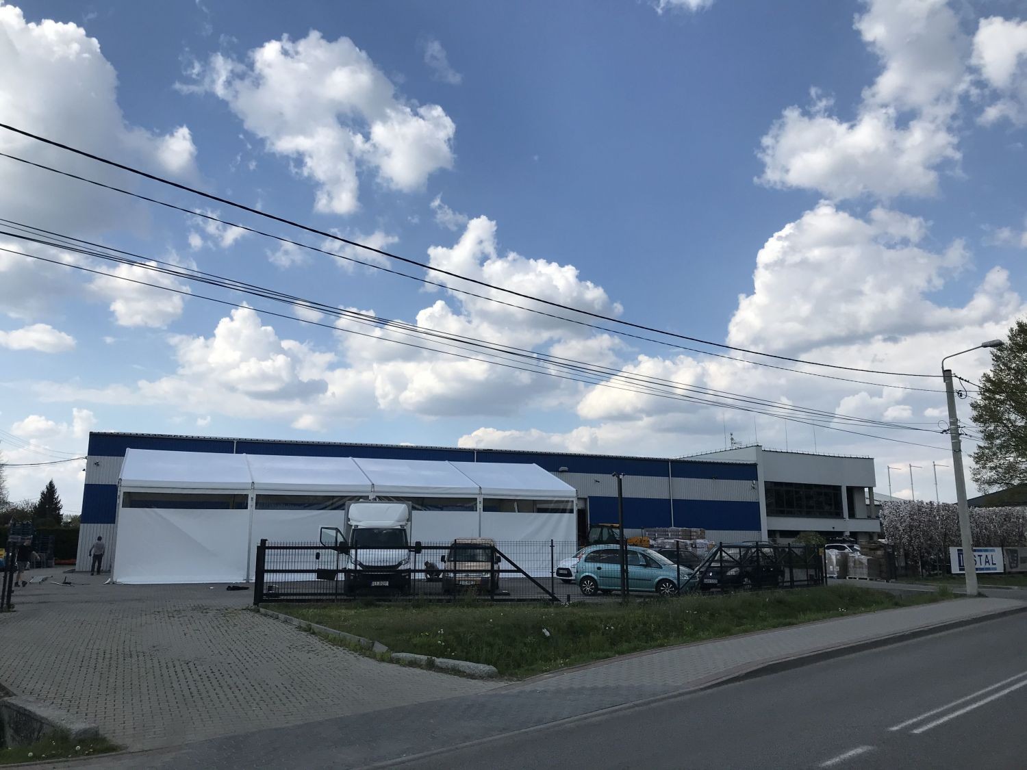 Hale magazynowe wynajem
