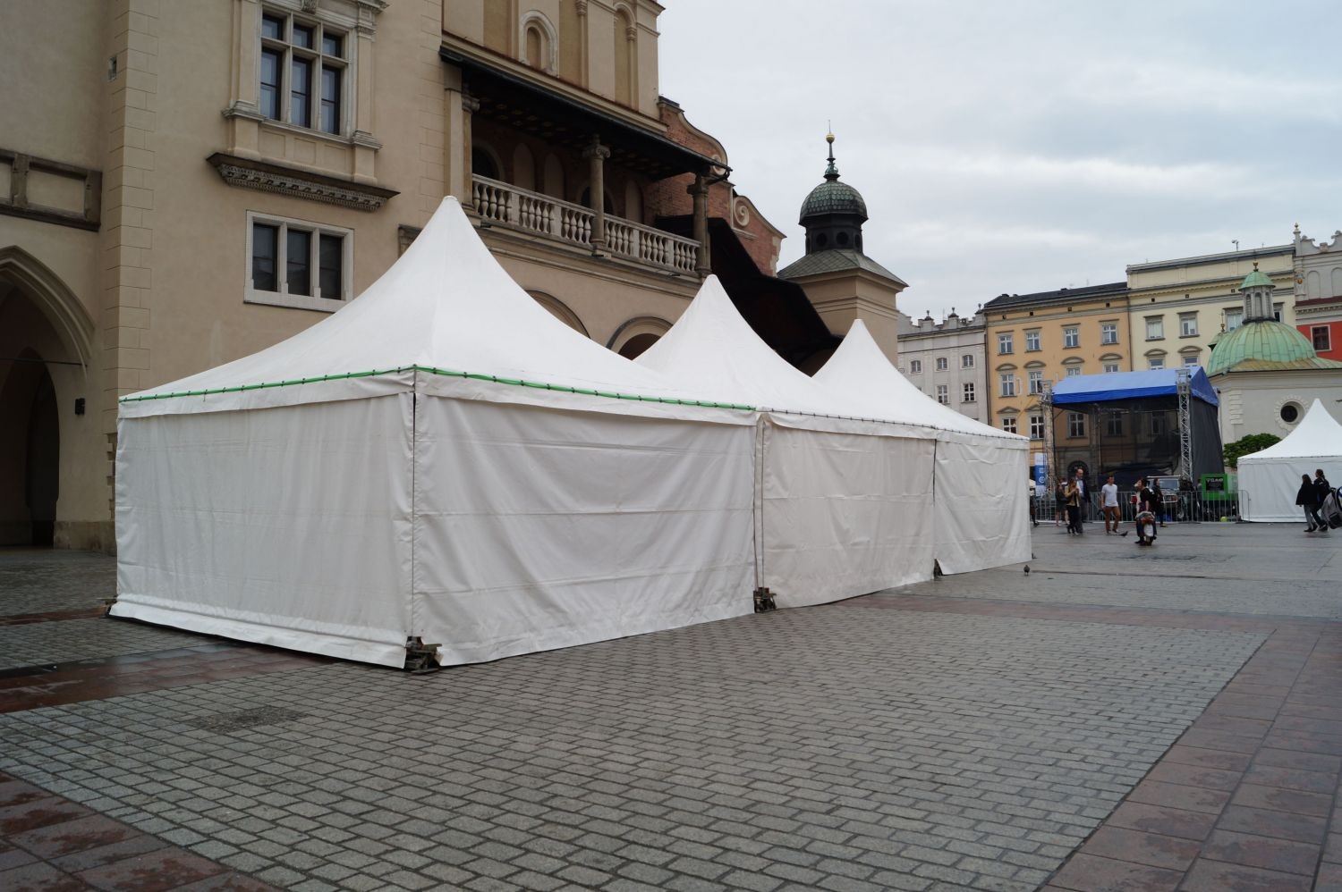 Wynajem zadaszeń namiotowych