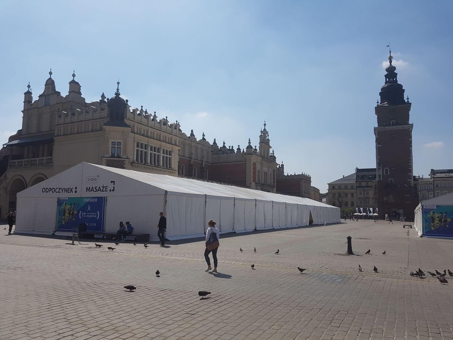 Hala o szerokości 15m od zewnątrz